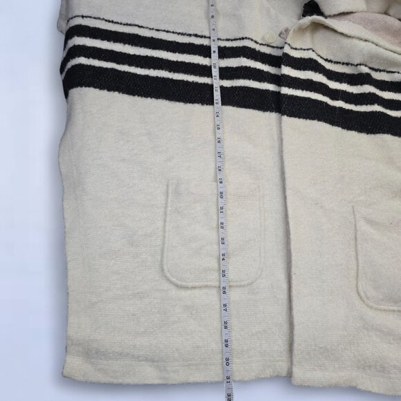 Aritzia Golden By TNA Wool Blend Hooded Cape Poncho - Size Small/Medium - Picture 9 of 9